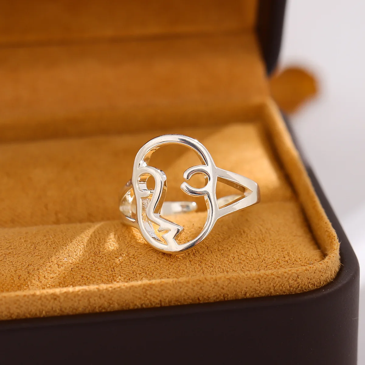 

Новые креативные популярные полые модные украшения в форме лица, стерлинговое серебро 925 пробы, индивидуальные нежные асимметричные открывающиеся кольца R256