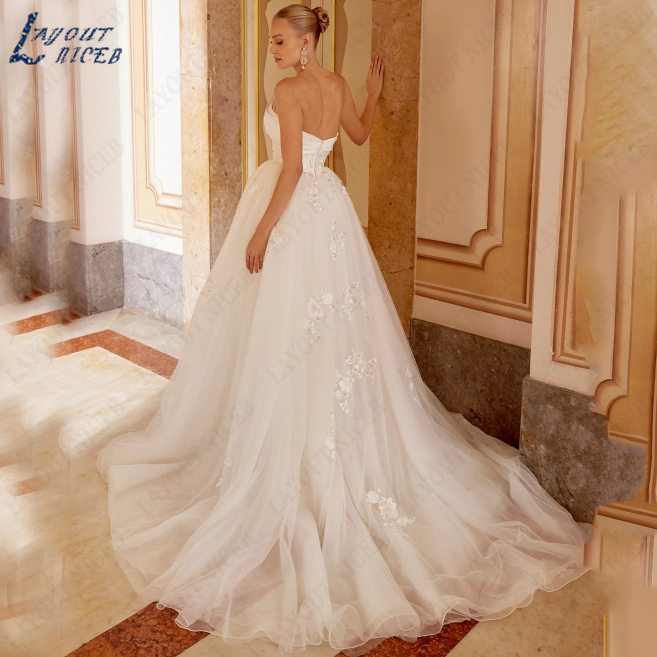 LAYOUT NICEB Strapless A Line Wedding Dress Tulle Lace Applique Bridal Gowns Button Bride Dresses Customized Cвадебное платье
