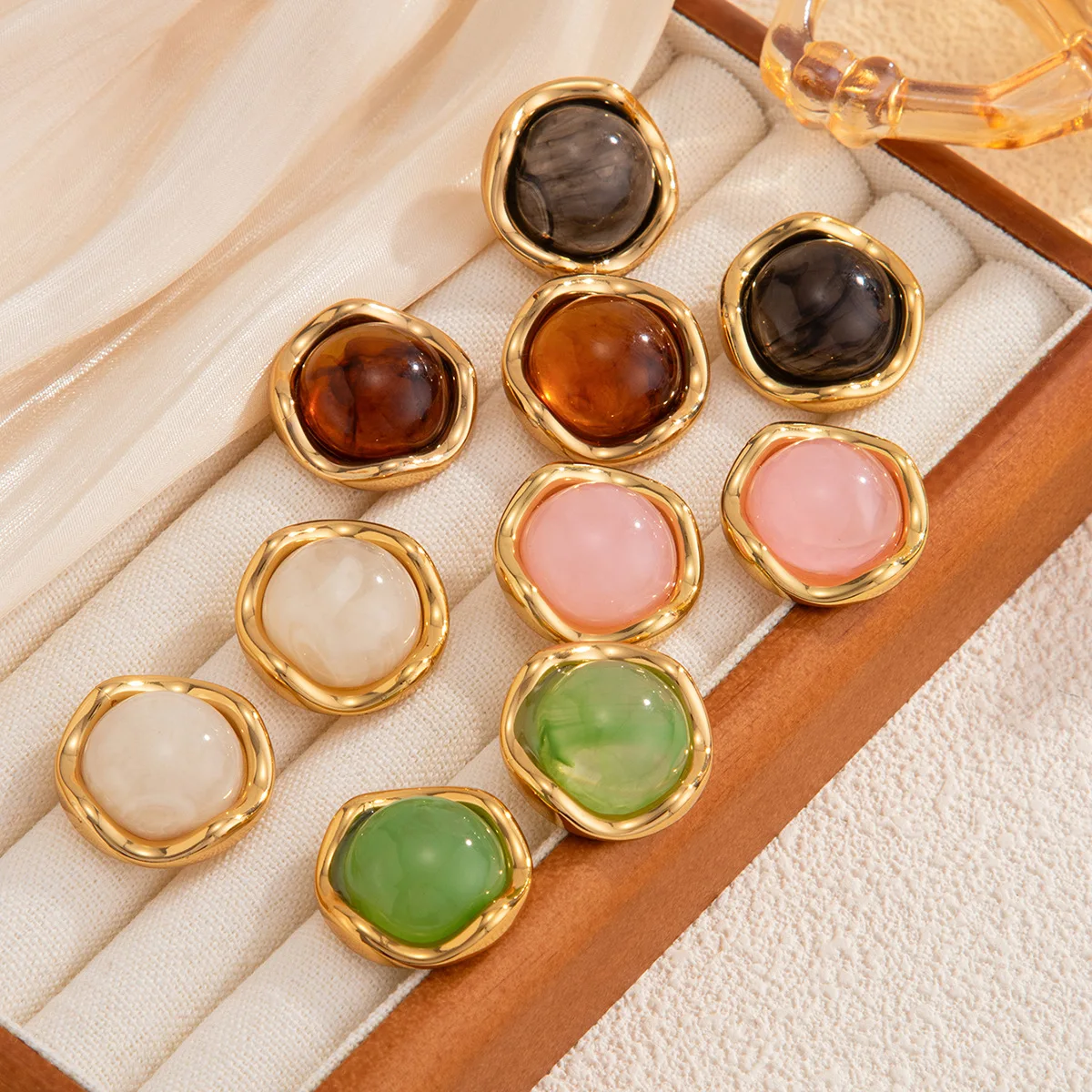 Necklace Stainless Steel Round Beaded Ombre Colorful Short Collarbone Resort Chic Sturdy Comfortable Jewelry for Women