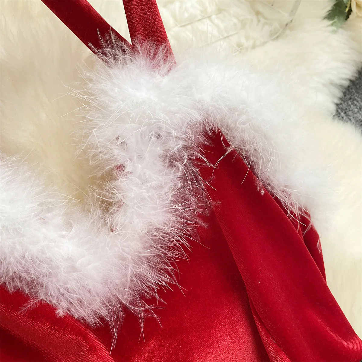 Lovermore-Combinaison de plumes en peluche de Noël avec uniforme environnemental Cosplay, sous-vêtements sexy du Nouvel An, fille chaude, tenue de lingerie de jeu