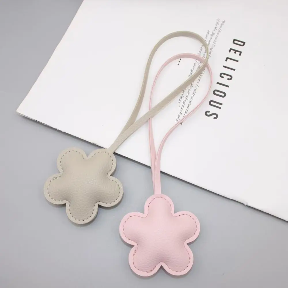 

Multi-color PU Leather Flower Keychain Cartoon Car Keyring PU Leather Hanger Fashion 13 Colors Bag Pendant Women