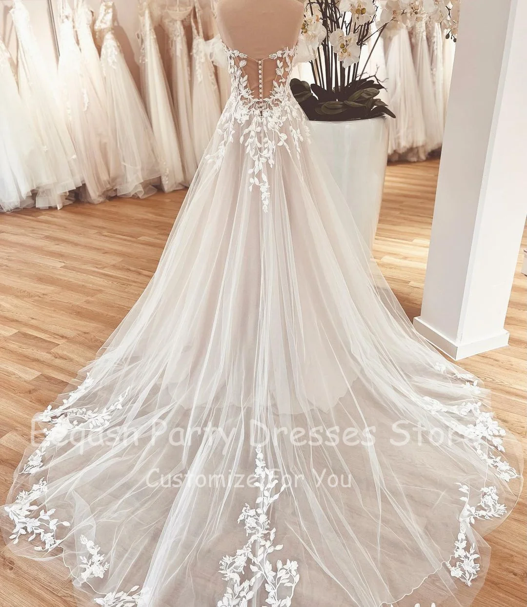 Eeqasn linia aplikacje koronkowe suknie ślubne Boho Off The Shoulder Beach Nude Tulle przyciski Bride Party formalna sukienka ślubna