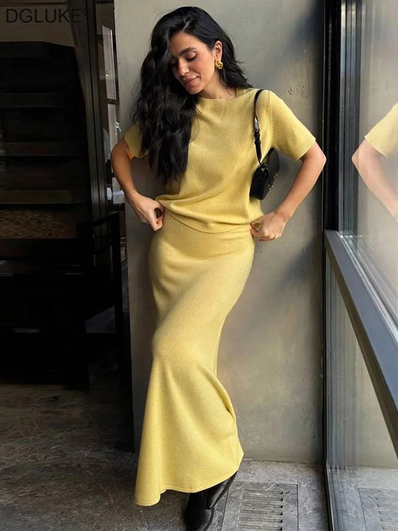 

DGLUKE Short Sleeve Sweater And Skirt Set Women Fall Knitted Long Skirt Suit Elegant 2 Piece Outfit Matching Sets