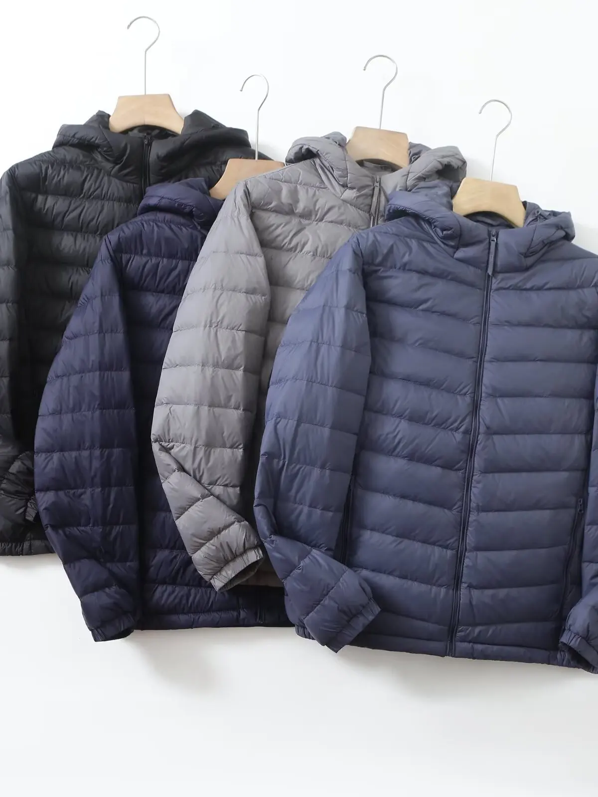 

Men's Lightweight Casual Outdoor Waterproof Du down Jaet Hooded Faionable Warmth Windproof Regular Fit Nylon Fabric