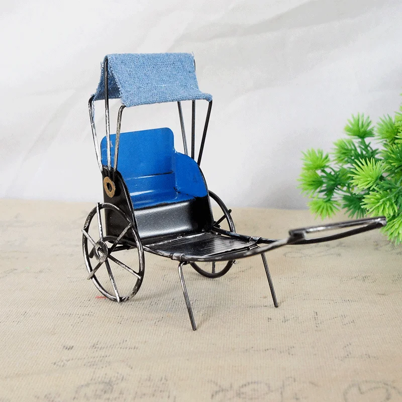 Modelo rickshaw de Shanghai antiguo, soldadura de metal hecha a mano, adornos de decoración del hogar chevalier