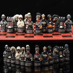 Horror Theme Chess com couro gravado, material de resina pintado à mão, jogos de tabuleiro podem escolher entre muitos, presente, 32 pcs