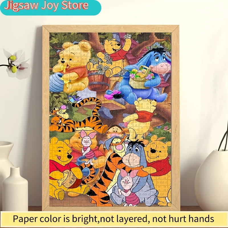 곰돌이 푸, 이요어, 티거, 그리고 피글렛과 같은 만화 동물들이 등장하는 1000피스 퍼즐. 이 벽걸이 퍼즐은 완벽합니다