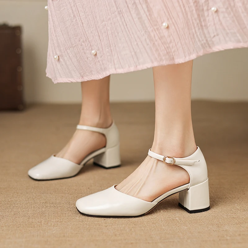 

Women's new summer leather cowhide round toe thick heel high-heeled toe bag with M ü ller shoes hollow fashionable sandals