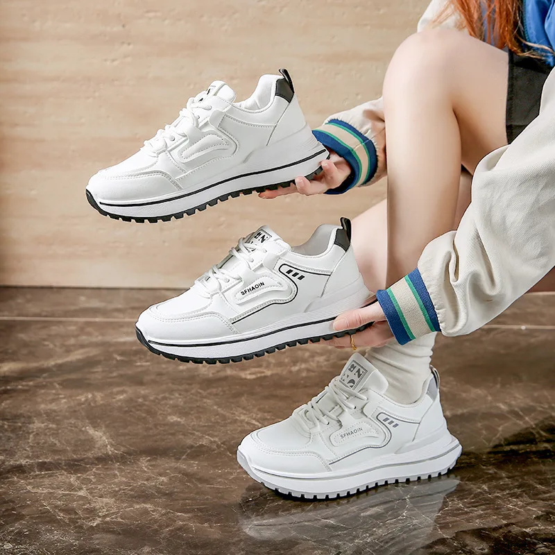 

Thick-soled Sneaker Shoes for Women's Autumn 2025 New Style Korean Version Breathable and Anti-slip Fashionable Casual Shoes