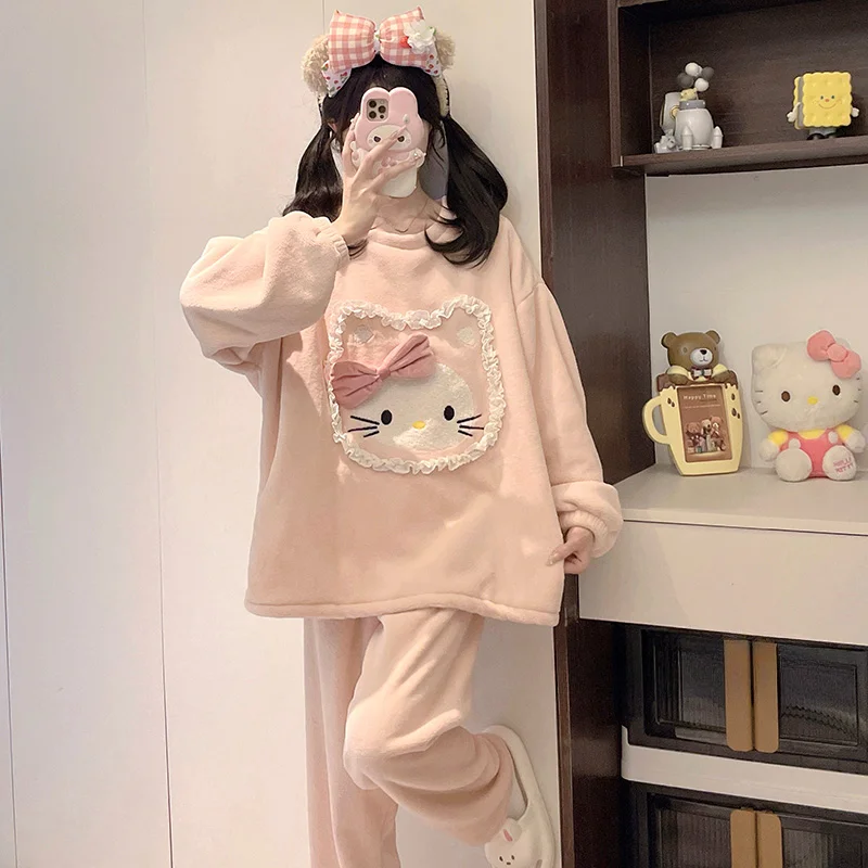 Hello Kitty pigiama nuovo inverno girocollo caldo velluto pigiama da donna in due pezzi cartoon casual Sanrio loungewear set