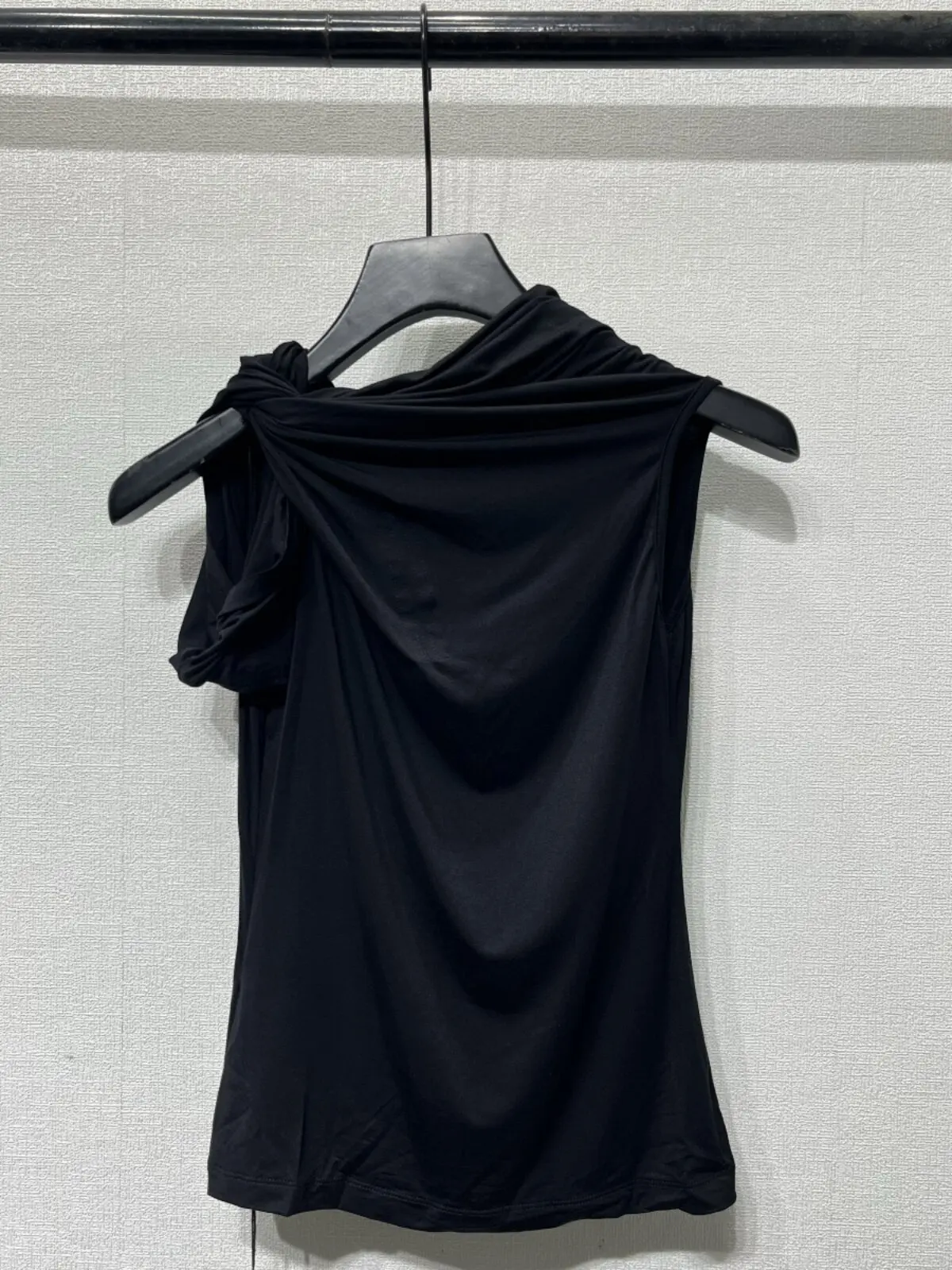 Women's Summer Dark R-Style O-Neck Stack Collar Fitted Asymmetrical Sleeve Ruched Sexy Bodycon Modal Sleeveless T-Shirt