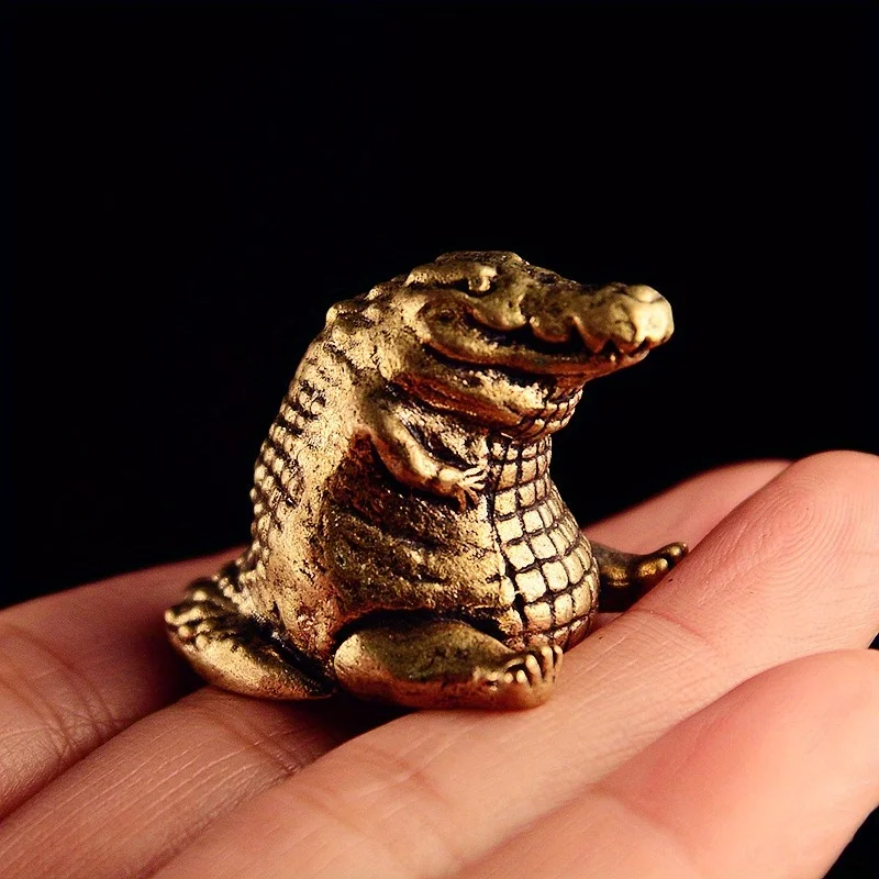 

1Pc Pure Brass Vintage Crocodile Hollow Ornament Mini Desktop Decor Old Copper Cultural Curiosities Decorative Figurines