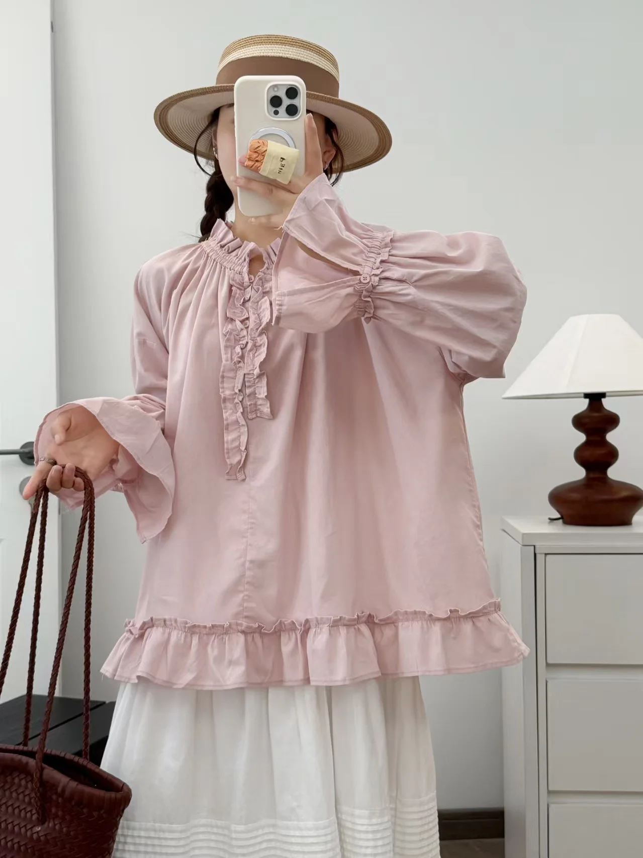 

Mori Kei модные однотонные рубашки и блузки с воротником-стойкой бежевого и розового цвета с рюшами для женщин, осенние топы большого размера в японском стиле