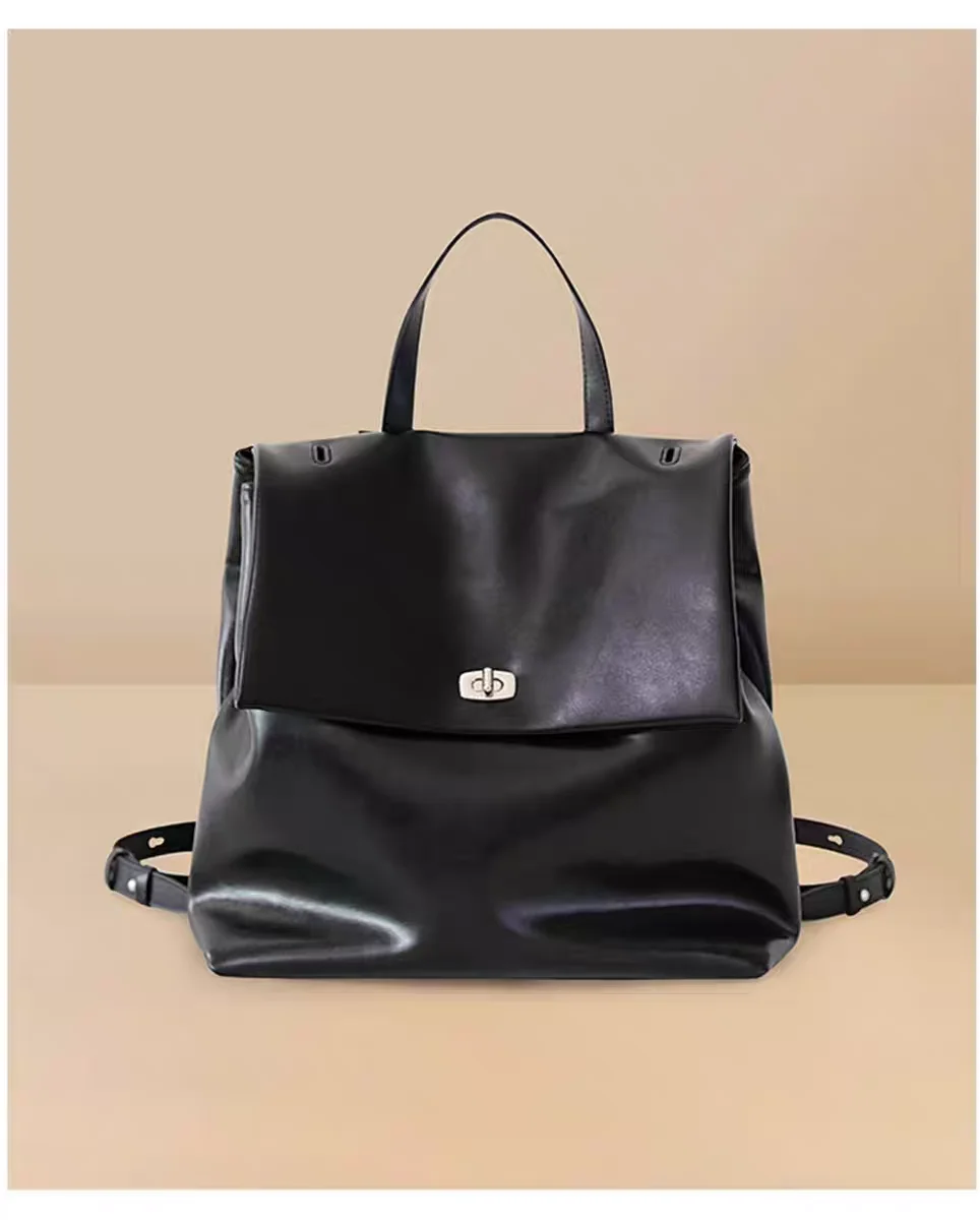 Vintage leather backpacks for women, anti-theft and waterproof design, large shoulder fashion bag, portable, leather material