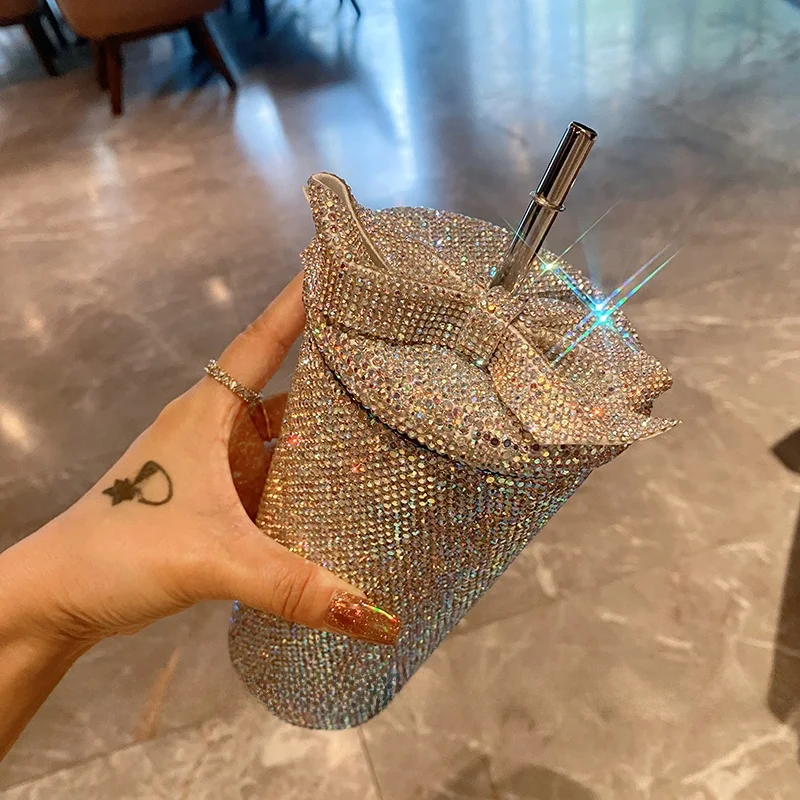 

Термос-бутылка Ele Insulated Diamond Embedded St Cup Luxury Knot для холодного кофе и воды, с высоким эстетическим качеством