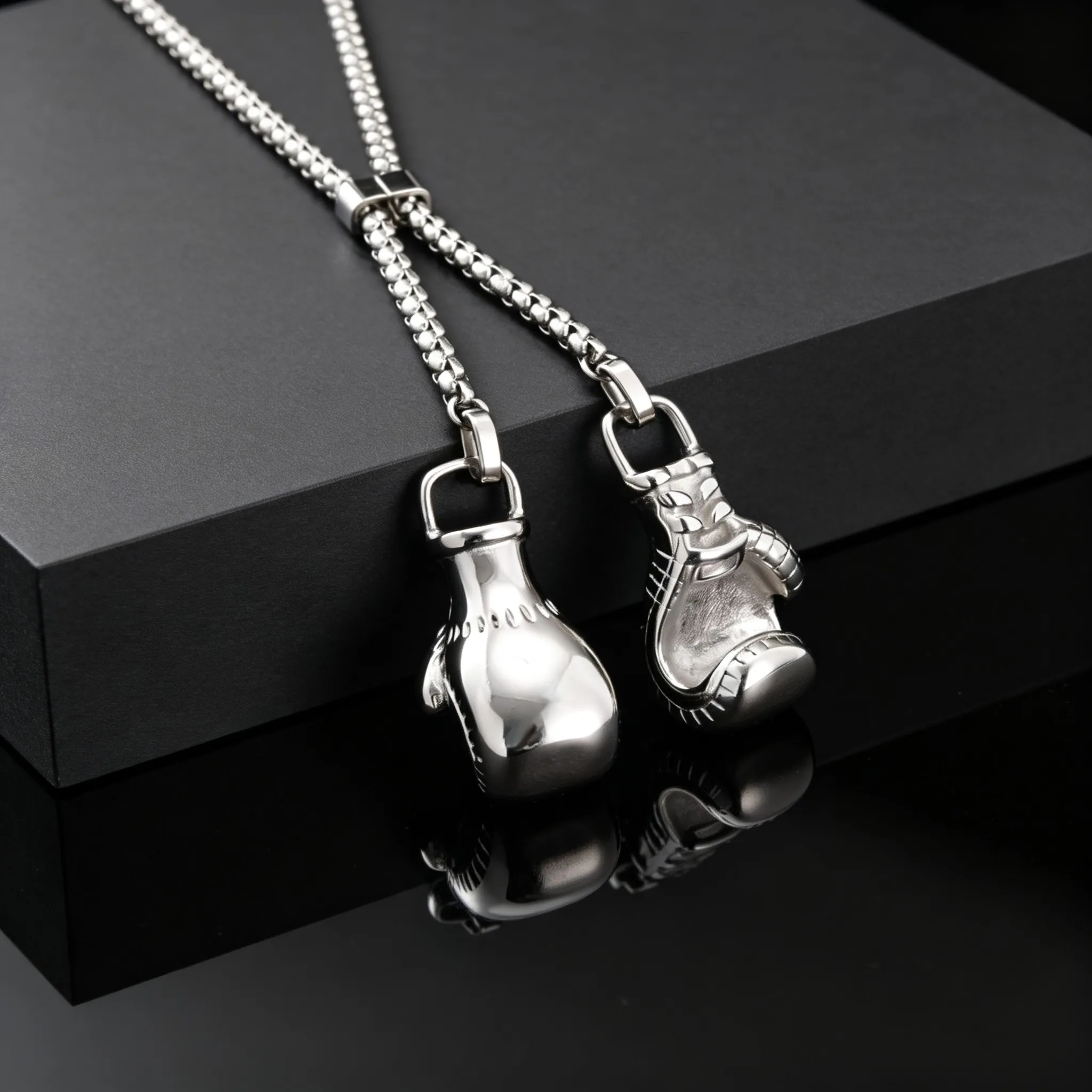 Men's Stainless Steel Boxing Glove Pendant Necklace, Adjustable Drawstring Long Chain Necklace, Creative Fashion Jewelry for Men