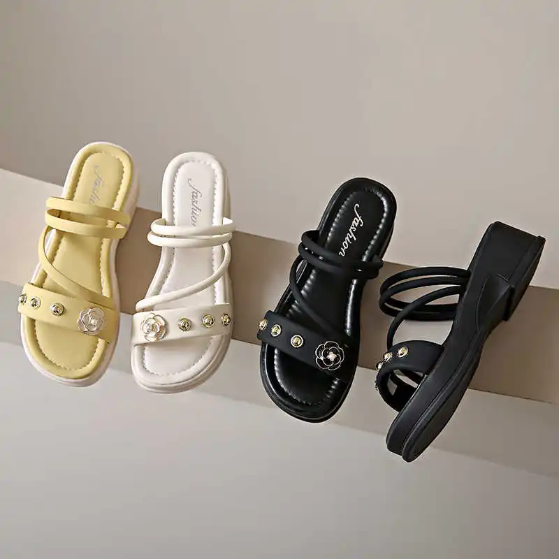 Sandal Tali T Super Ringan Sepatu Kets Wanita Ditawarkan Sepatu Maskulin Sandal Olahraga Kualitas Terbaik Sepatu Puluhan Kelas Atas