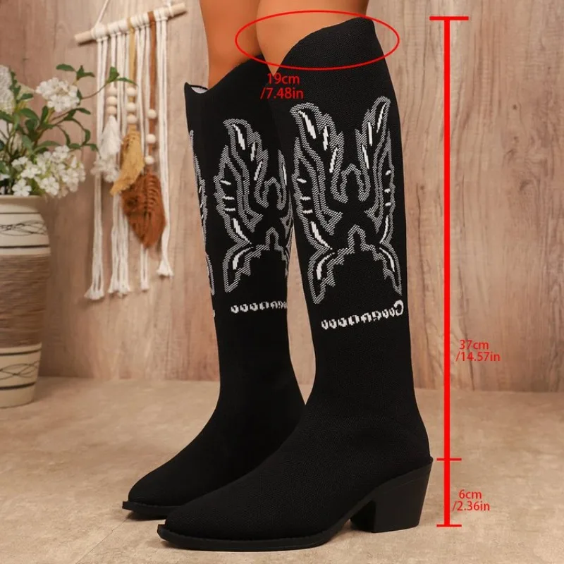 

2026 New Retro Embroidery Low Heels Western Boots for Women Autumn Pointed Toe Cowboy Boots