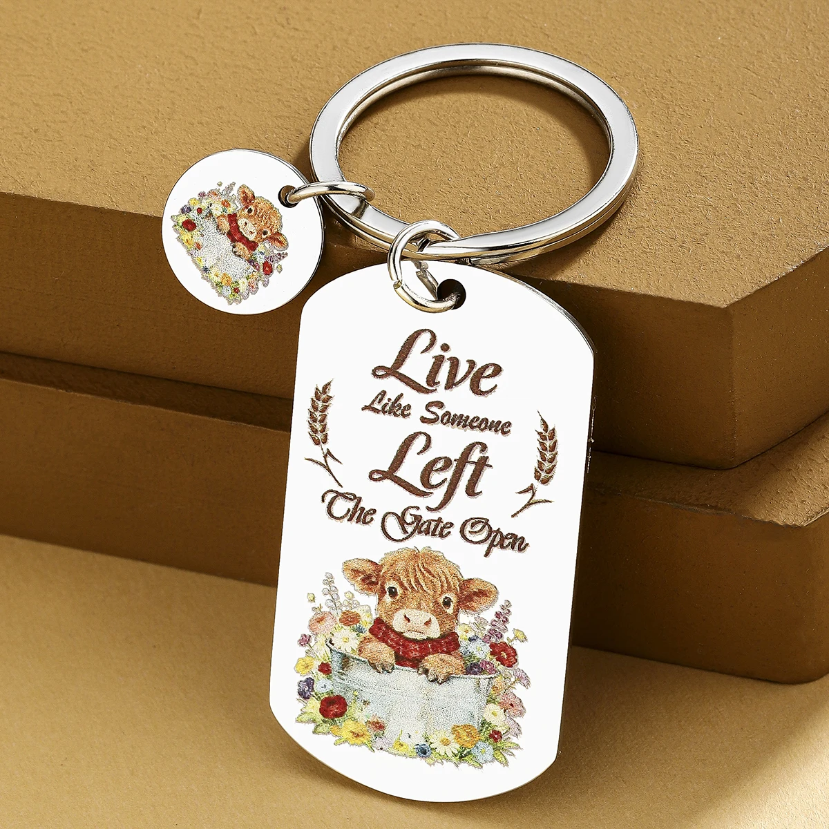 Highland Cow Keychain Cowgirl Gifts, Live Like Someone Left The Gate Open, Inspirational Stainless Steel Key Ring