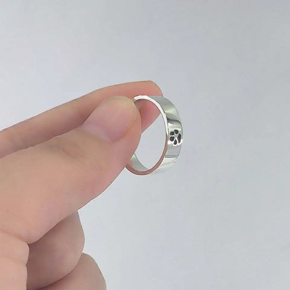 

Lovely Jewelry Pet Dog Paws Footprint Ring Fashion Customized Engrave Finger Rings