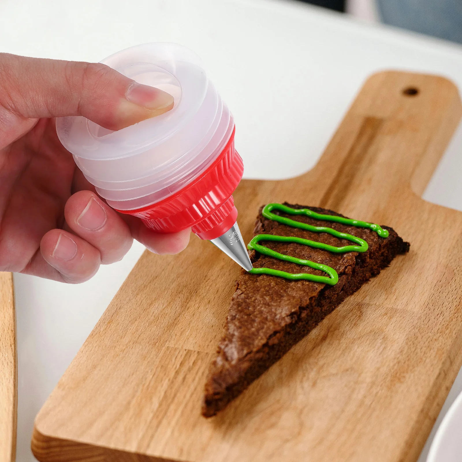 

2pcs Reusable Cake Decorating Bottles Portable Cream Piping Bottle For Baking Supply Icing Cookies Dessert Decoration Tool Small