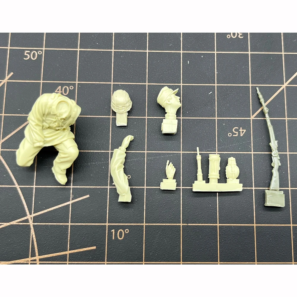 

Наборы фигурок из смолы 1/35, GK, военная тема, в разобранном виде и неокрашенном виде, 158RNC
