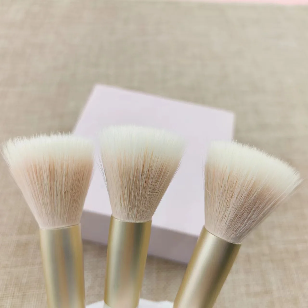 Powder Brush Professional Multifunctional Foundation Blush Sculpting Bronzer Repair Brushes Pink Portable Short Makeup Tool