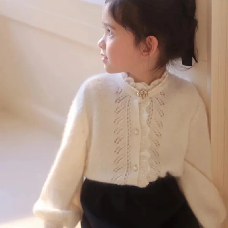 Winter French Children's Wool Sweater for Girls Turtleneck Kids Clothes 2-8 Years Old Baby Girl Fashionable Warm Sweater