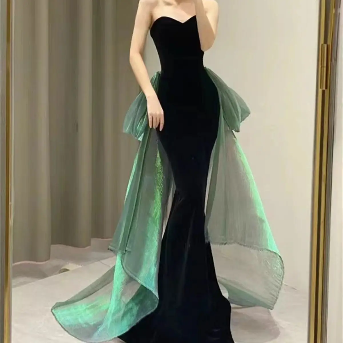 2023 Celebrity Style Evening Dress Elegant Prom Formal Party Skinny Velvet Bandeau Green Wings Vestidos فساتين مناسبة رسمية