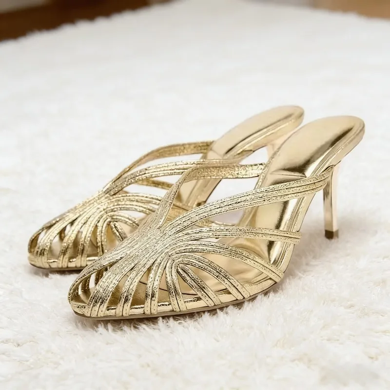 

Брендовые тапочки на высоком каблуке с золотым узким ремешком, женские модные шлепанцы на тонком каблуке с острым носком, элегантные модельные туфли для банкета