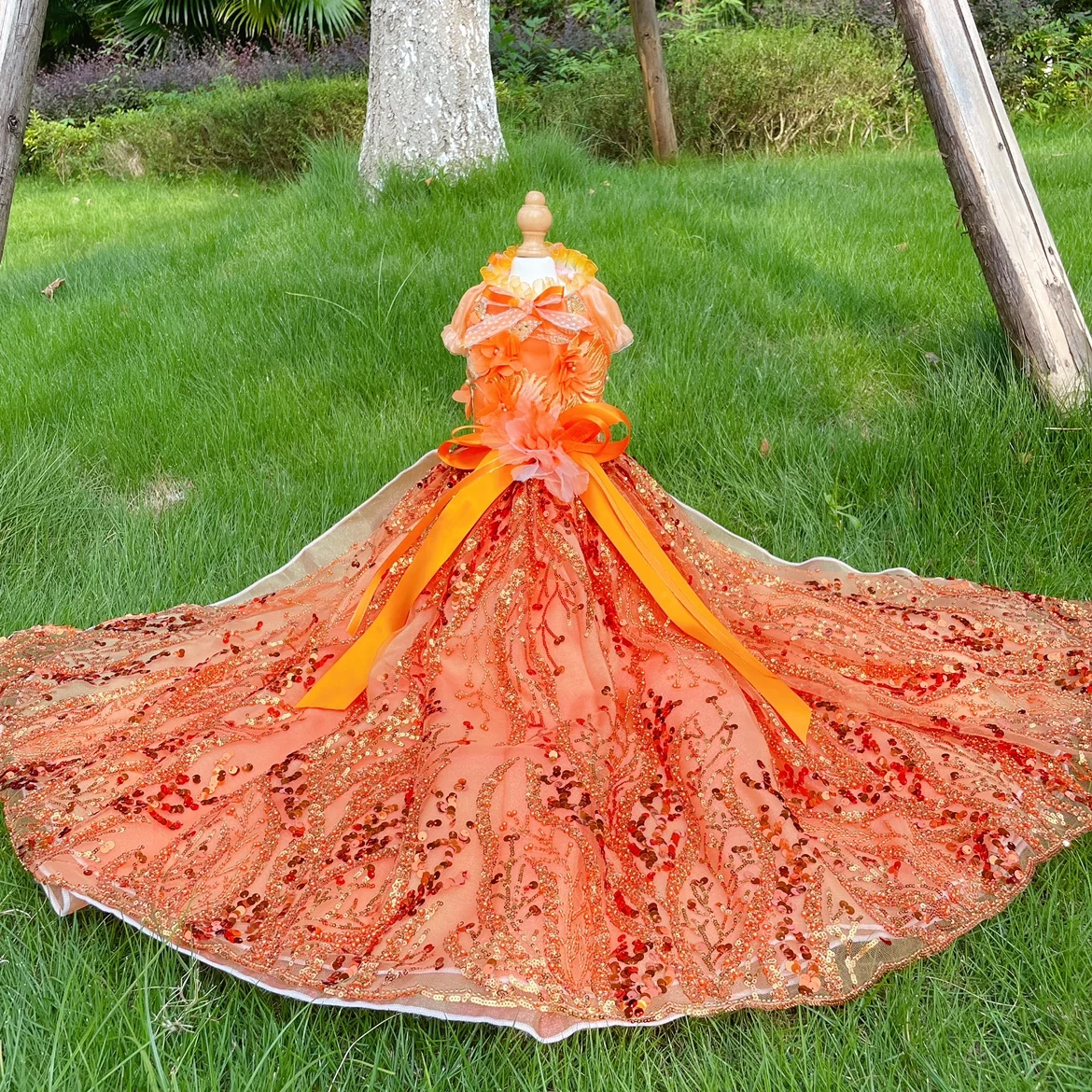 Luxury High-end Pet Dog Clothes Fine Handmade Orange Sequin Beading Embroidery Lace Long Tail Dresses For Small Medium Dog Puppy