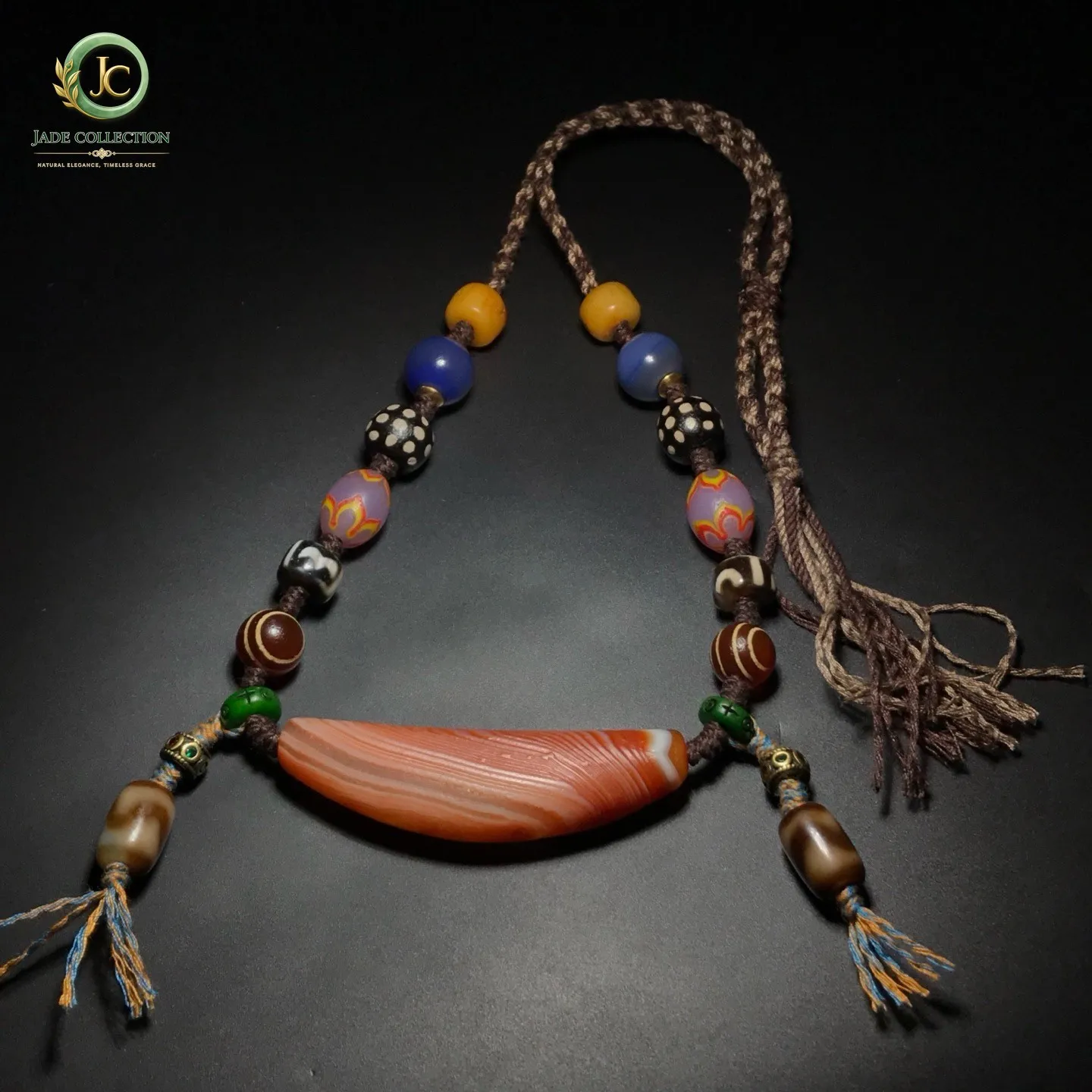 Tibetan Natural Red Old Agate Dzi Silkworm Lines Horn Bead Amulet Necklace J0528