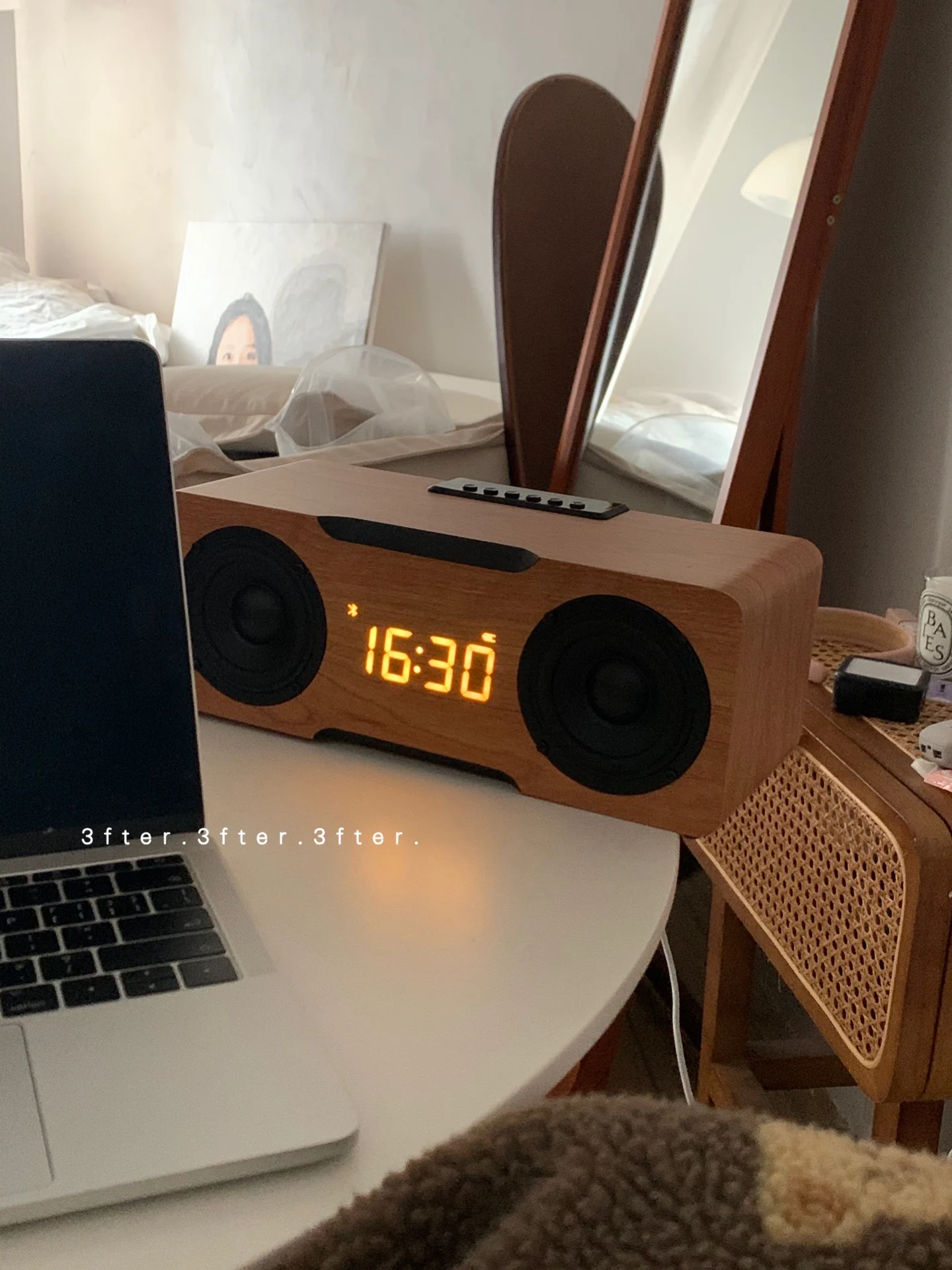 The configuration is top configuration! Multi function clock alarm wood Bluetooth speaker