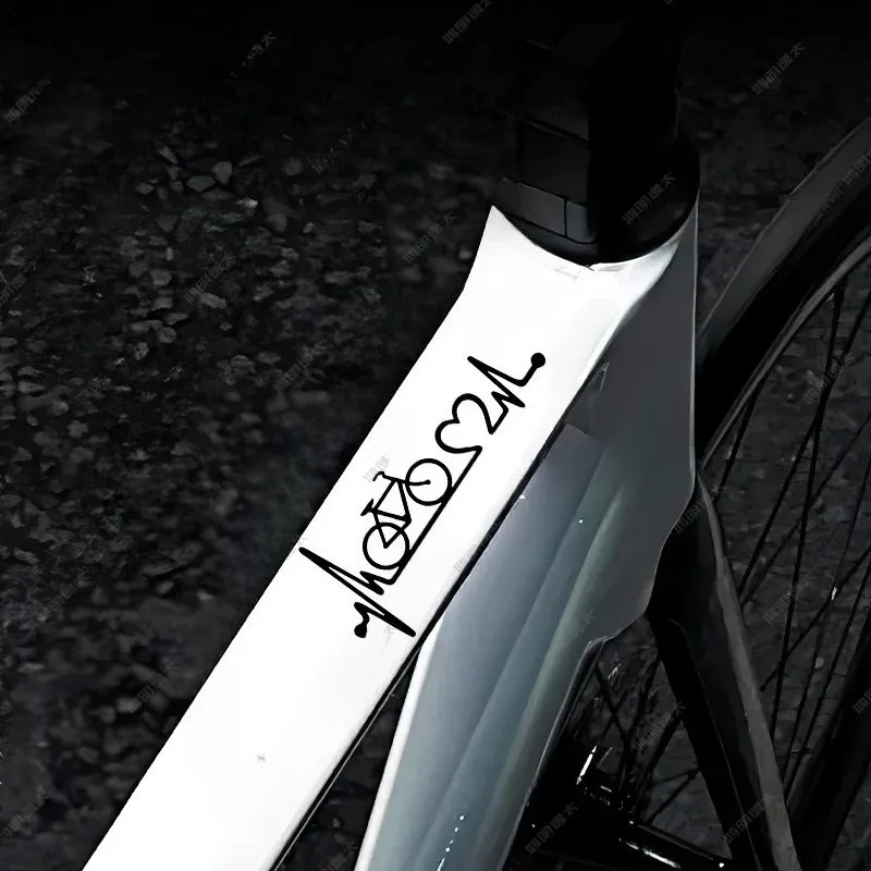 1 Set 2 Stück Fahrrad-Herzschlag-EKG Wasserdichte Vinyl-Aufkleber für Radfahrer für Fahrrad Laptop Helm Dekoration