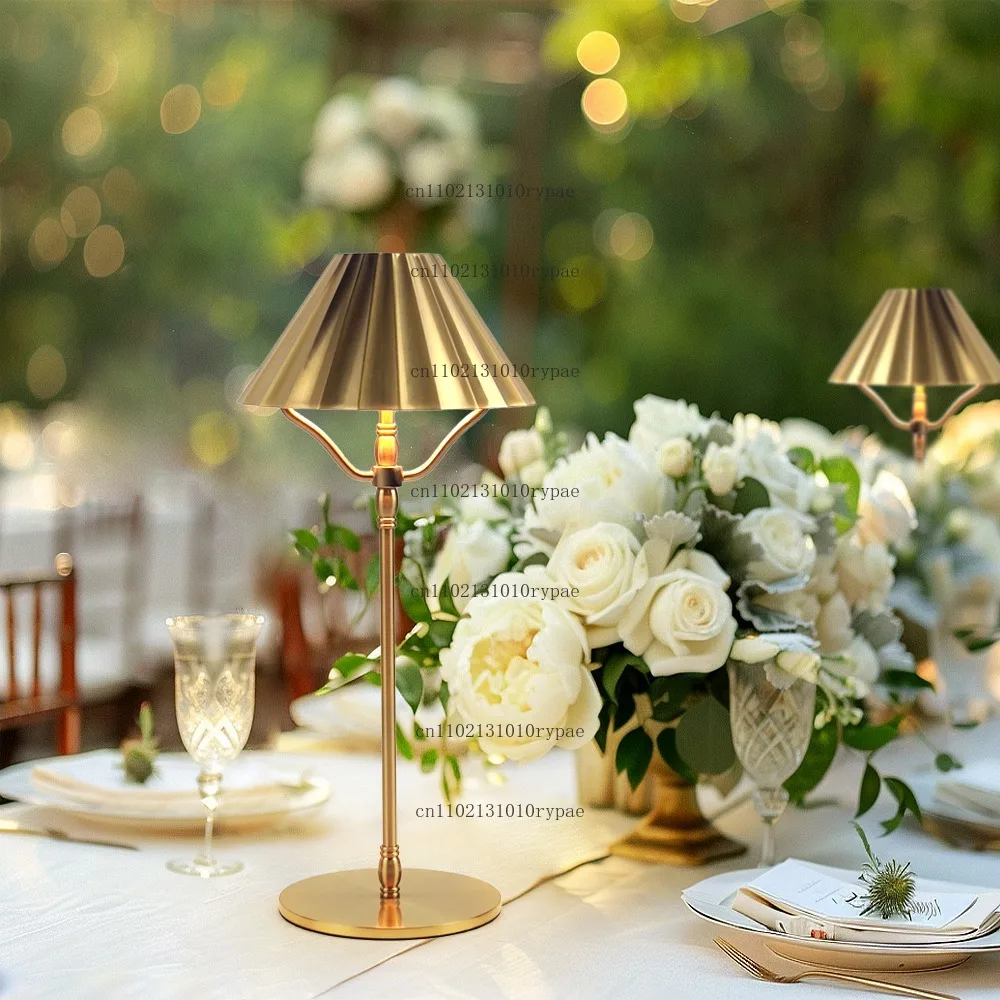 wholesale High Quality Scallop Cordless Led Rechargeable Battery Table Lamp Interior Usb Charging Decorative Desk  OEM Factory