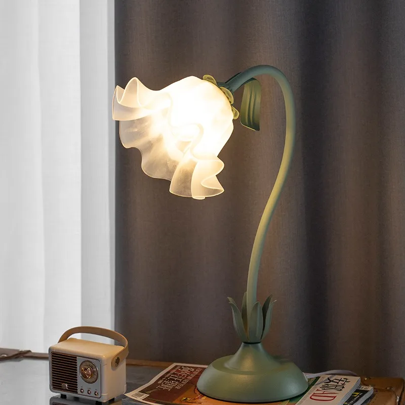 110V US standard table lamp Bedroom bedside American country flower light touch dimming dormitory night light