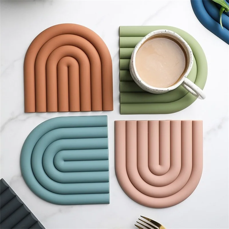 

Scandinavian Irregularly Shaped Silicone Morandi Rainbow Coaster Heat Insulation Heat-resistant Thickened Anti-scald Coasters