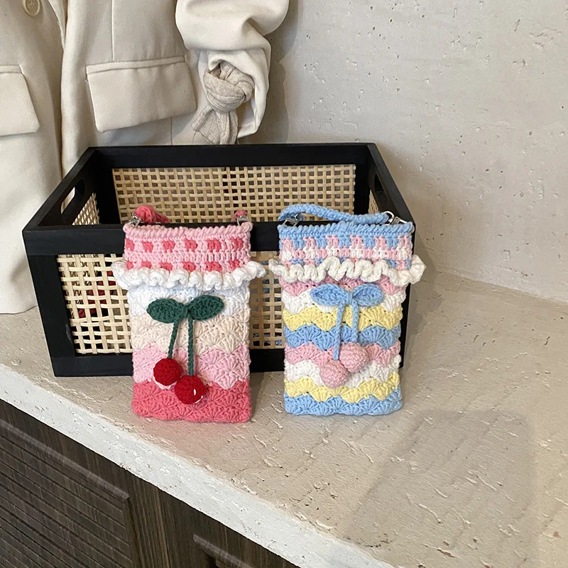 

Детская сумка, осенне-зимняя новая милая вишневая вязаная сумка для мобильного телефона, универсальная нишевая сумка-мессенджер для родителей и детей ·