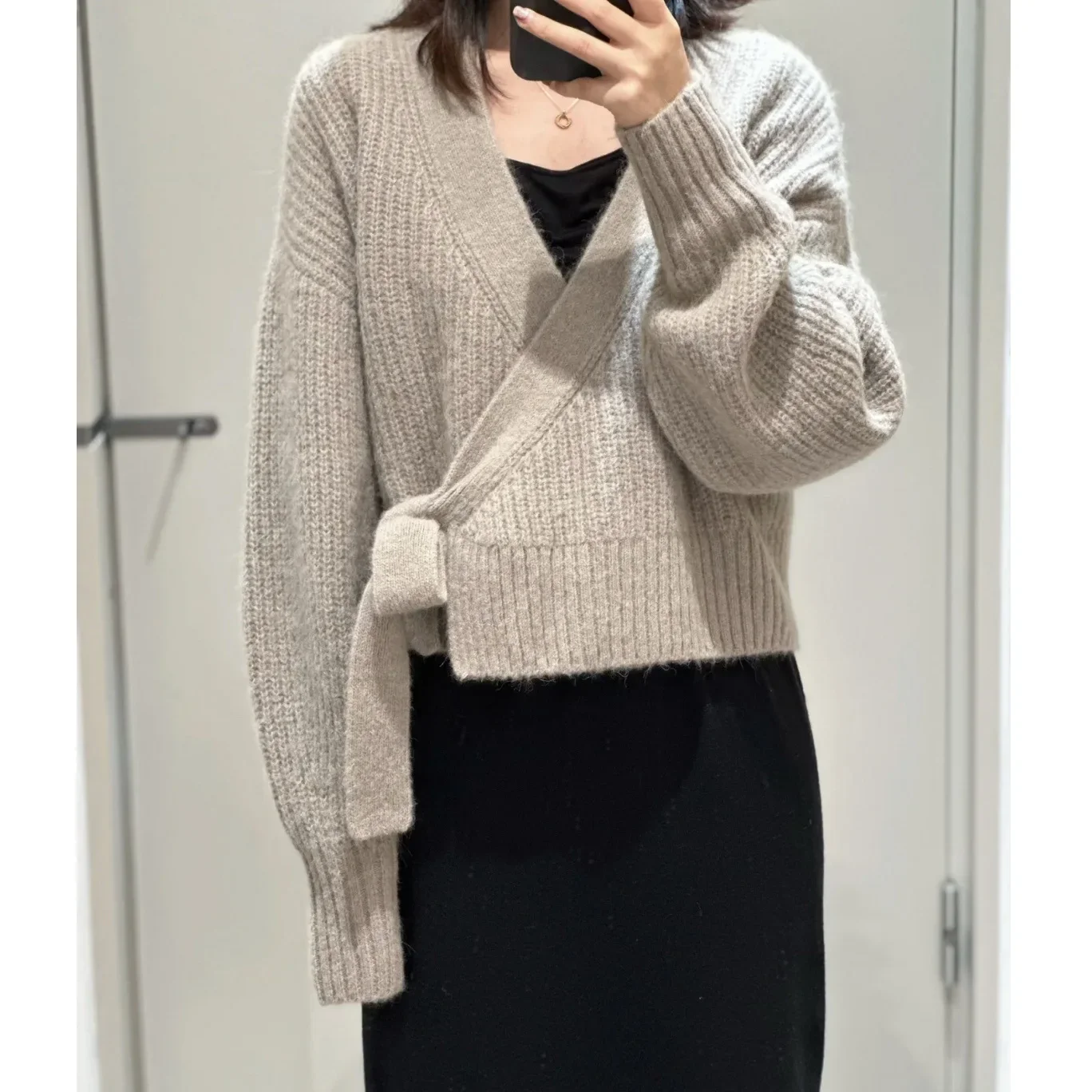 

Women's standard version wool-blend wrap-up knitted cardigan autumn and winter 16A 1208806002