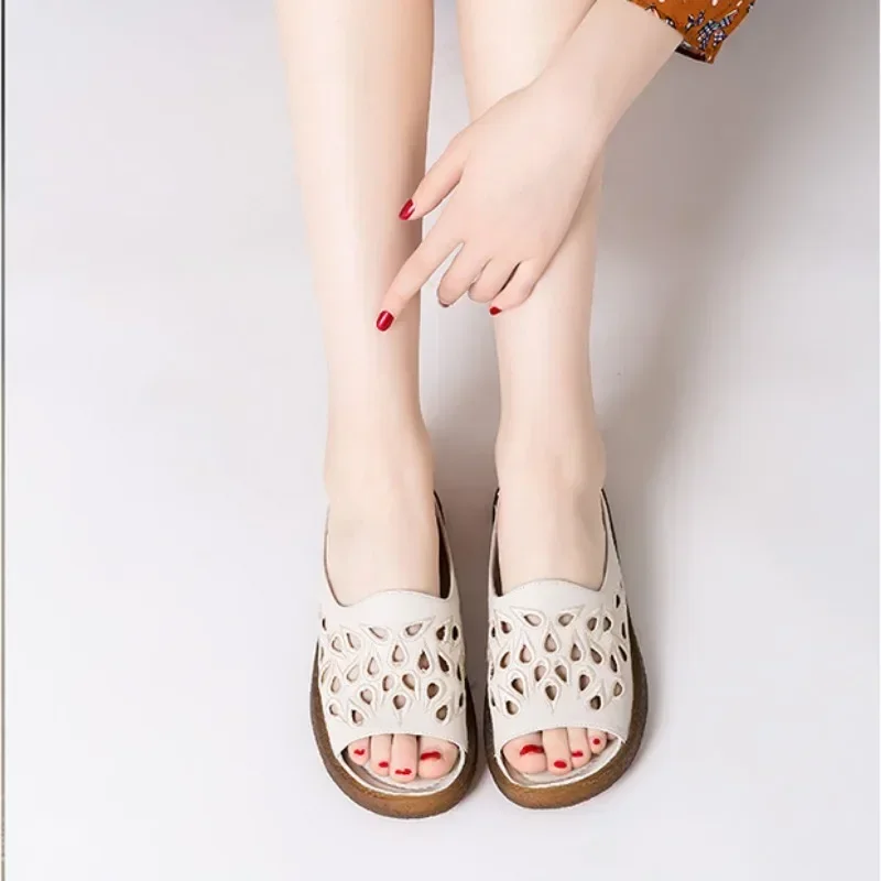 2025 Summer Women's Round Toe Open Toe Rome Sandals Platform Outdoor Casual Slippers with Hollow Out Daily Slippers Female