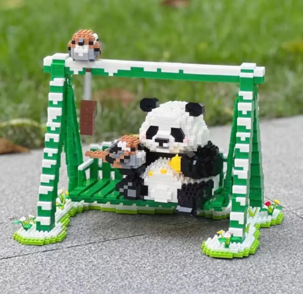 Lovely Panda Micro Building Blocks Kawaii Ailuropoda melanoleuca Animal Zoo Mini Bricks Home Decoration Toys For Children