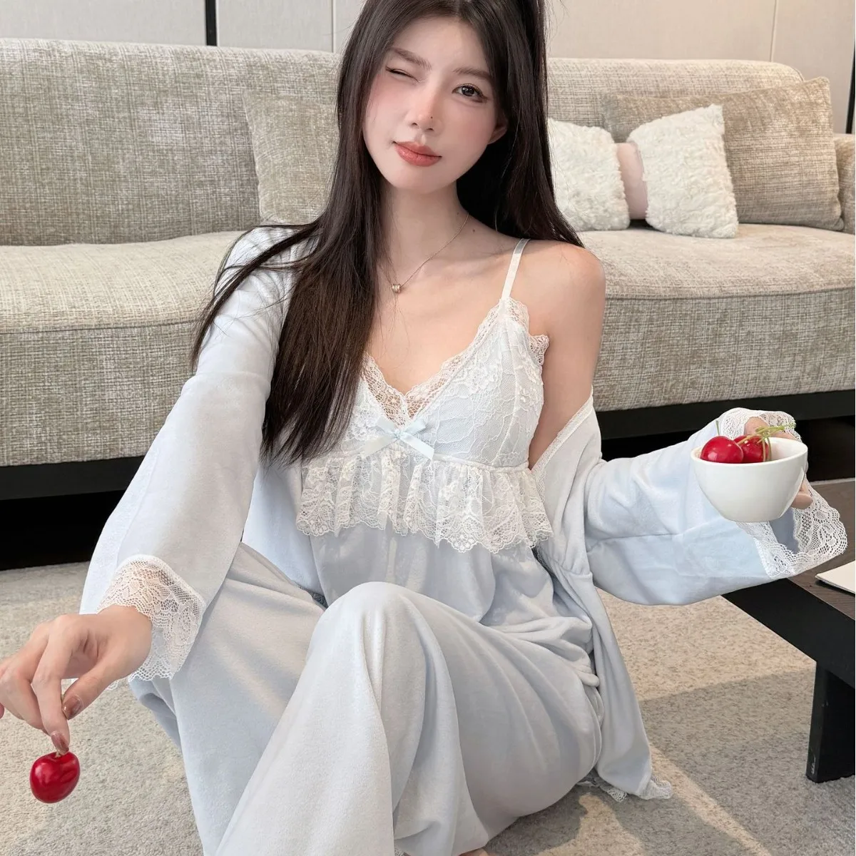 Sexy lace autumn winter island velvet pajamas double-sided velvet straps chest pads long sleeved pants set girls' home clothes