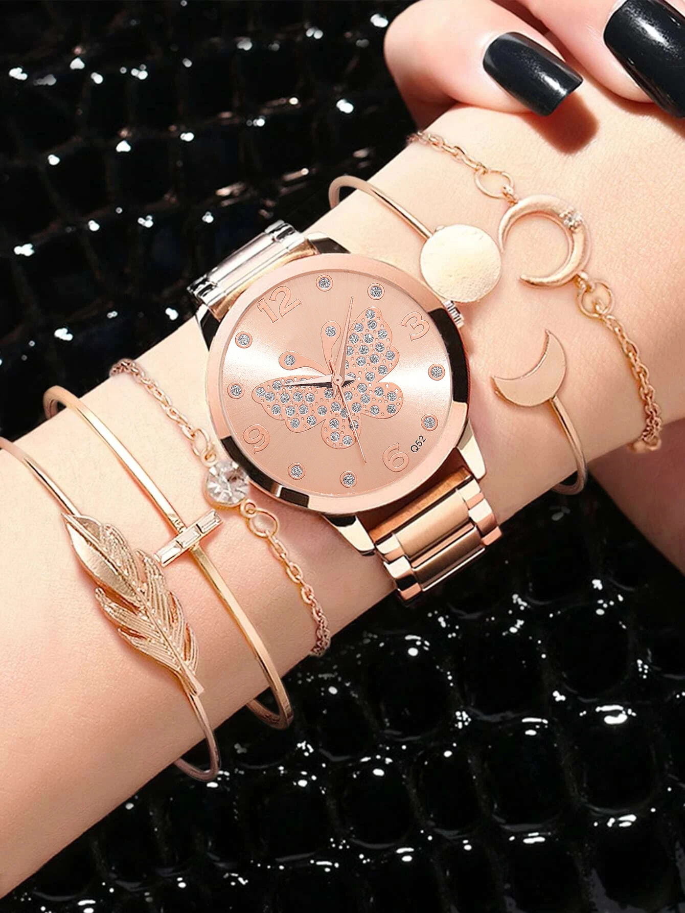 6Pcs Women\'s Watch Metal Band New  Metal Strap Watch Fashion Simple Casual Women\'s Wristwatch  Quartz Bracelet Holiday Gift