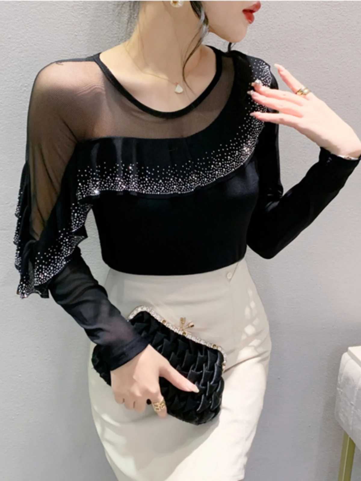 Spring 2024 Women's Sensual Mesh Hollow out Long Sleeve round Neck Slim Fit T-Shirt Base Shirt Commute Style Korean Version