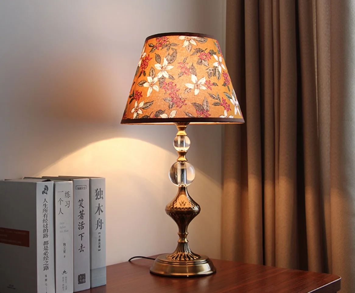 Desk lamp Vintage Crystal European Style Bedroom, bedside lamp, living room decoration gift Dimmable American style study lamp