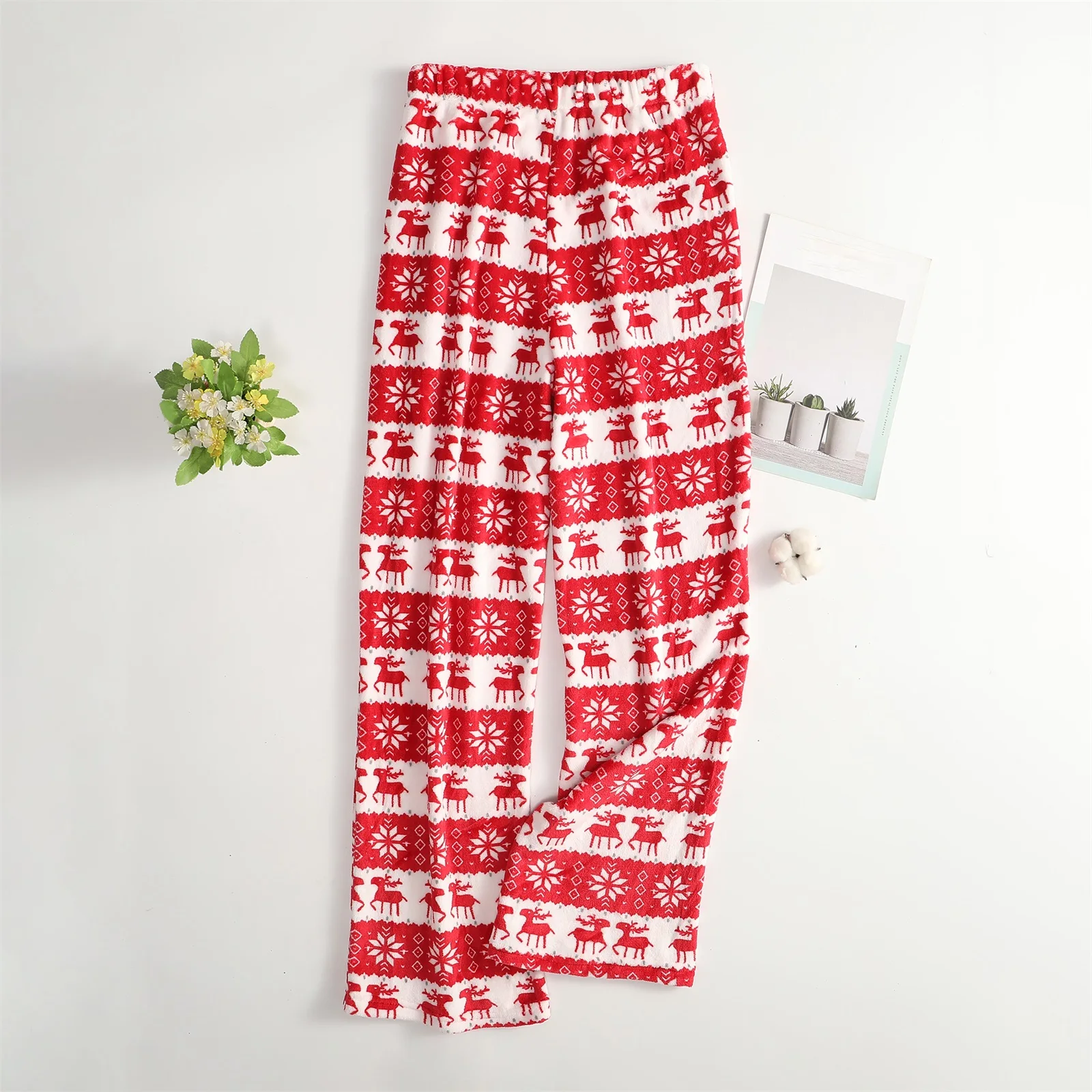 

Women Christmas Printed Pajama Pants Winter Warm Soft Plush Sleep Pants Comfy Elastic Waist Home Clothes Bottoms with 2 Pockets