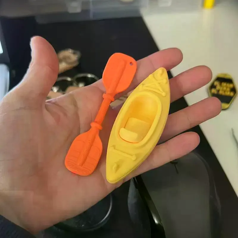 Mini Kayak Keychain with Matching Paddle Vivid Multicolor Cute Key Accessory for School Reward Gift for Primary Students