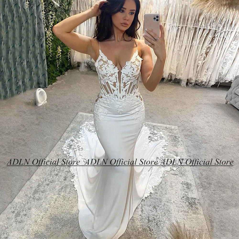 Sexy Mermaid Wedding Dress Customized Spaghetti Straps V Neck See Through Applique Open Back Long Train Woman Bride Bridal Gown