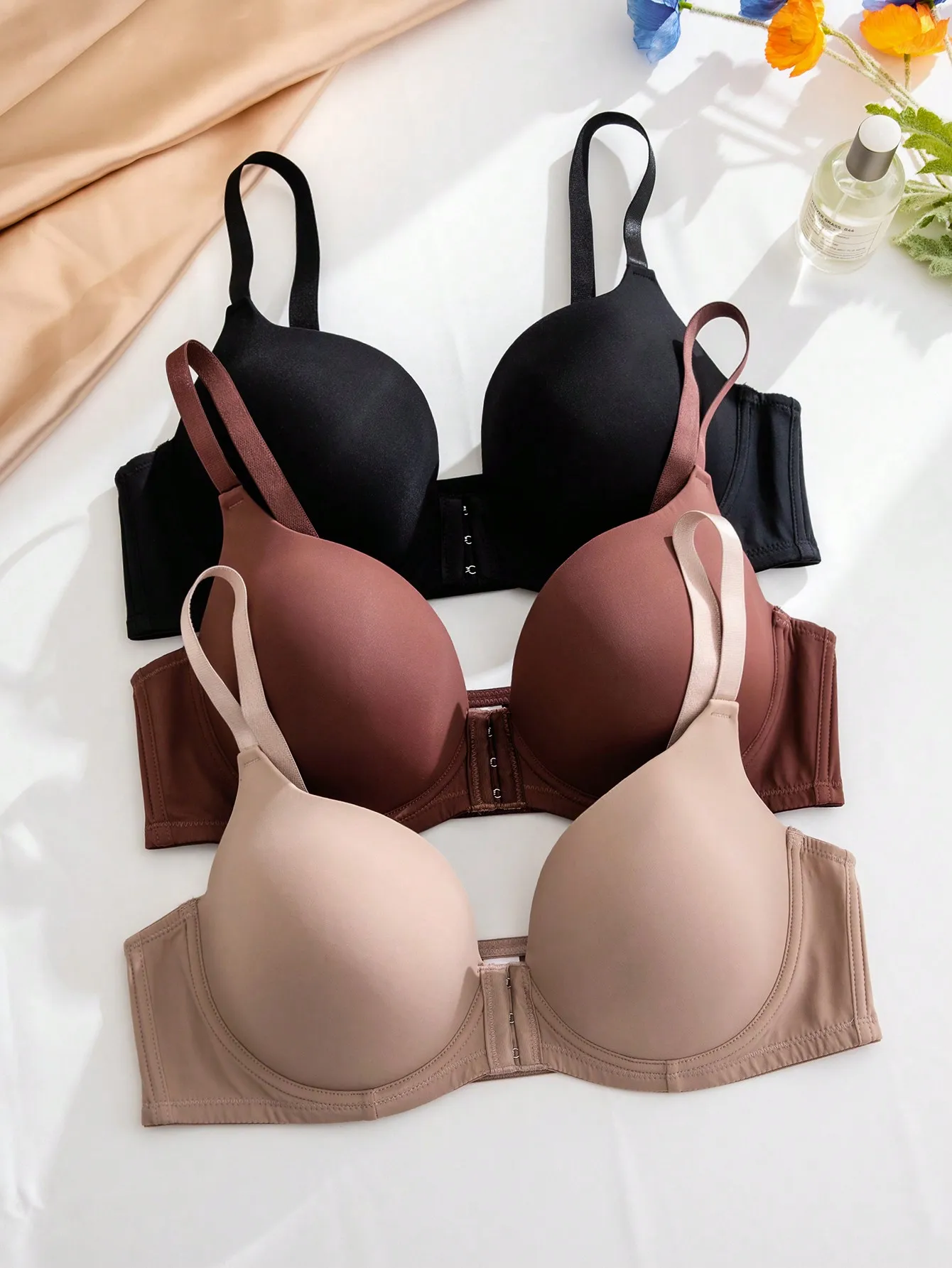 

3-Pack Plus Size Front Closure Underwire Bras in Nude, Mocha, Black