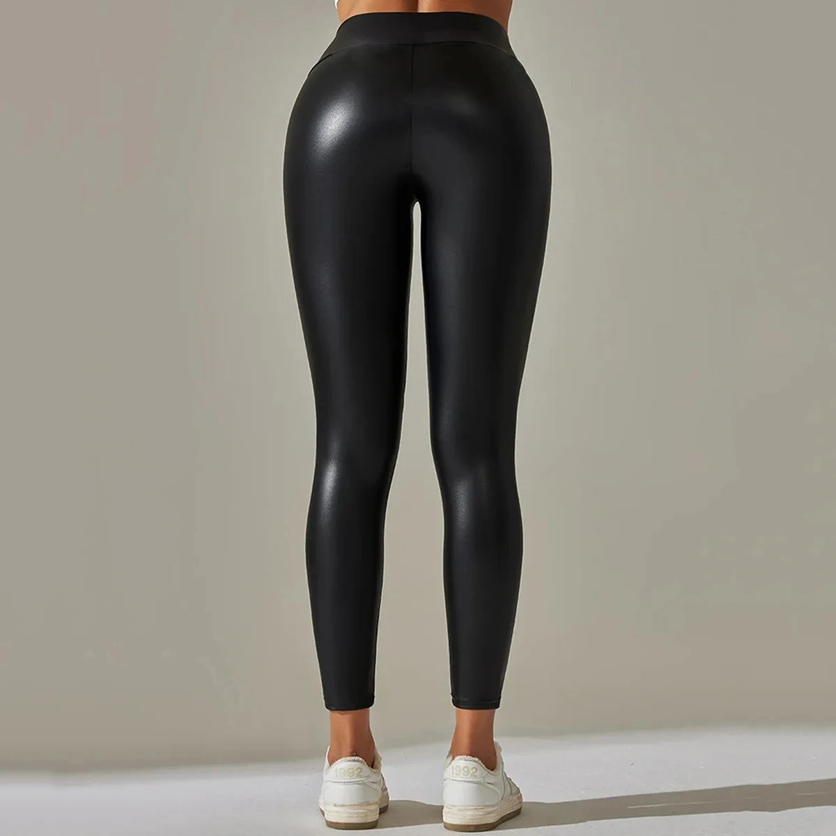 أسود مثير المخملية السراويل الجلدية الدافئة حجم كبير بولي Leggings النساء عالية الخصر نحيل الجوارب مرونة بسط الزي بنطلون